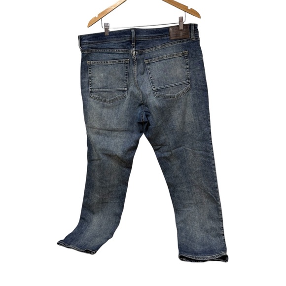 Blue‎ Relaxed Fit Jeans with Vintage Wash - Picture 3 of 11